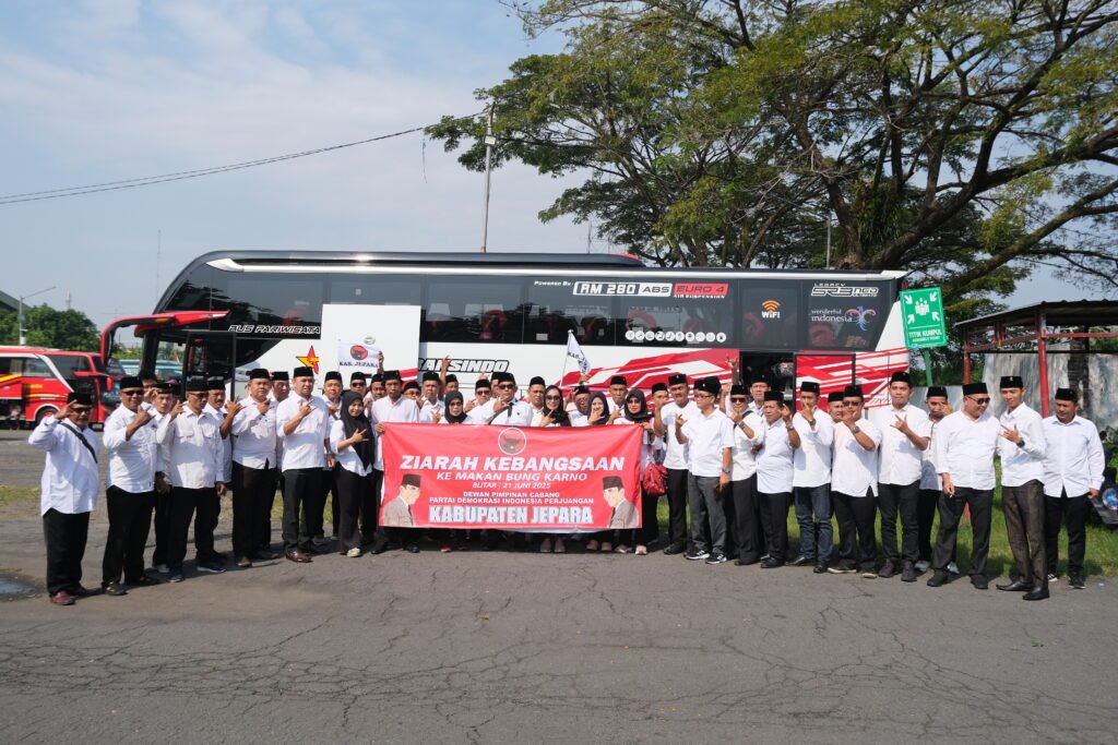 DPC PDI Perjuangan Kabupaten Jepara Hadiri Haul Bung Karno ke-55, Teguhkan Semangat Perjuangan Sang Proklamator