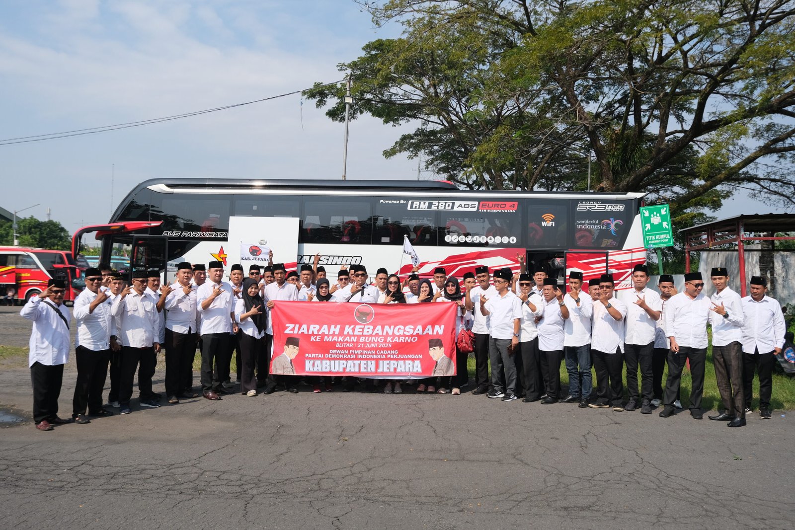 DPC PDI Perjuangan Kabupaten Jepara Hadiri Haul Bung Karno ke-55, Teguhkan Semangat Perjuangan Sang Proklamator