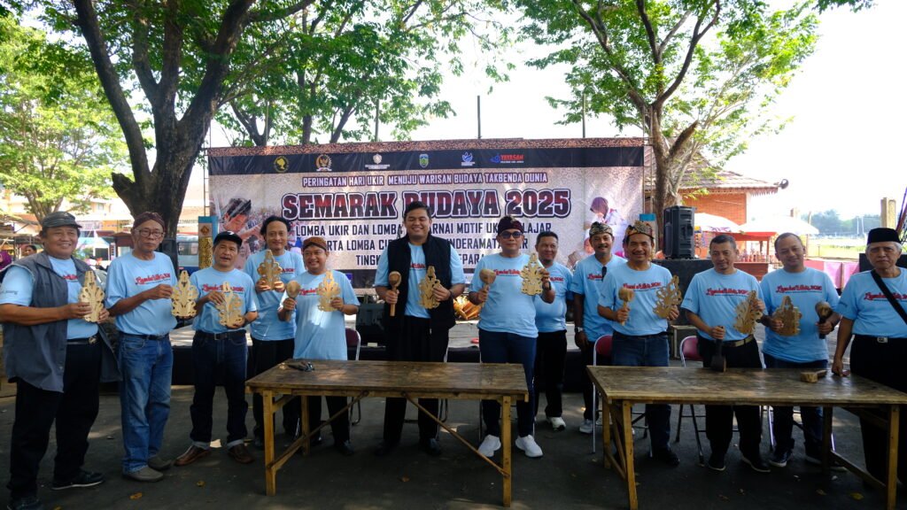 Peringatan Hari Ukir: Andang Wahyu Triyanto Berikan Dukungan Nyata bagi Peserta