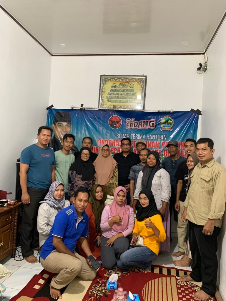 Andang Wahyu Triyanto Serahkan Bantuan Program Ketahanan Pangan untuk Pengrajin Tahu dan Tempe di Desa Bangsri